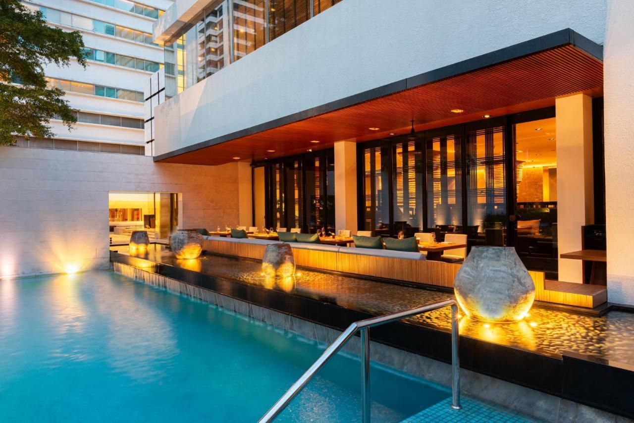 Khách sạn Metropolitan 5*