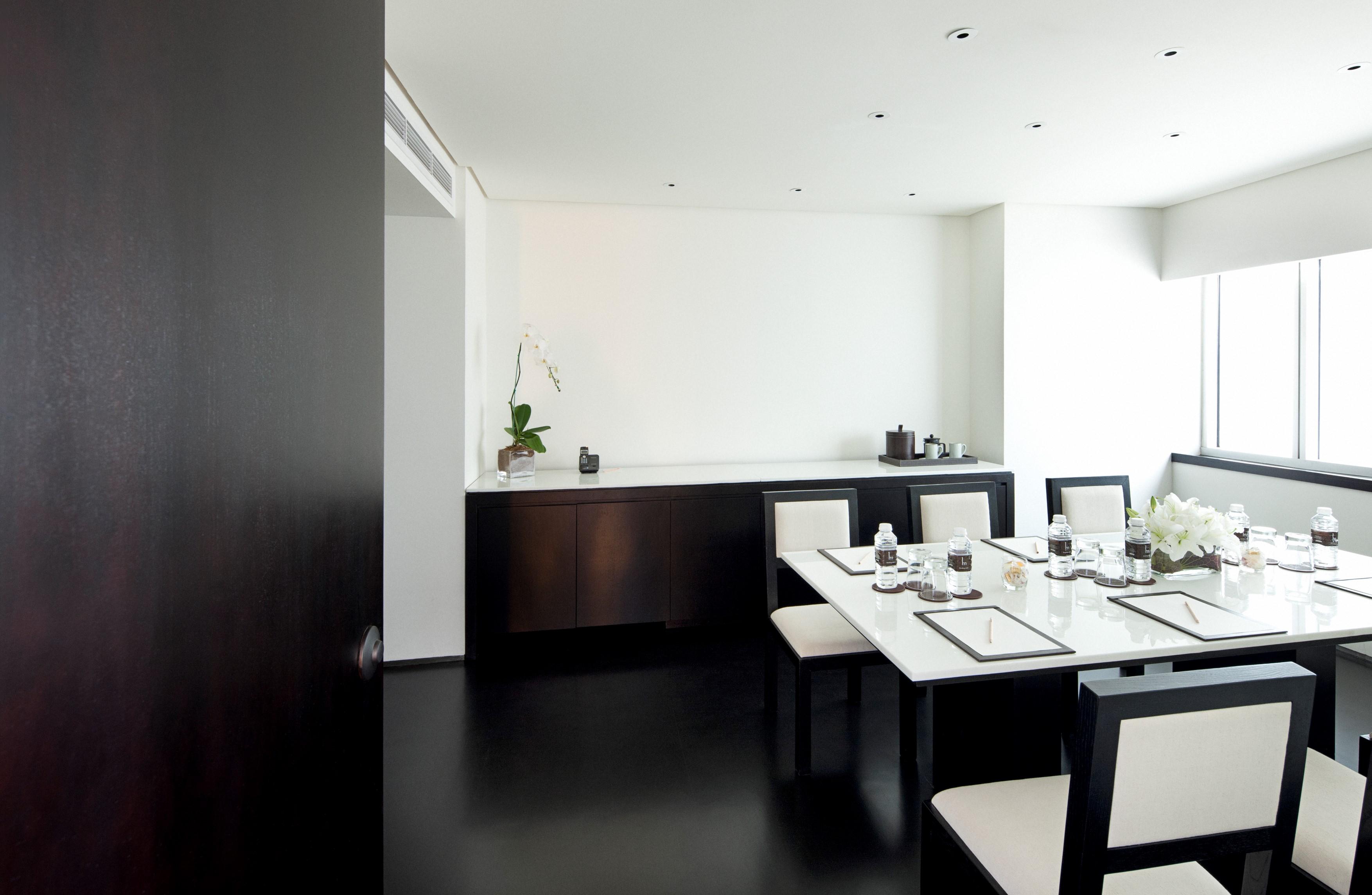 Metropolitan Khách sạn 5*